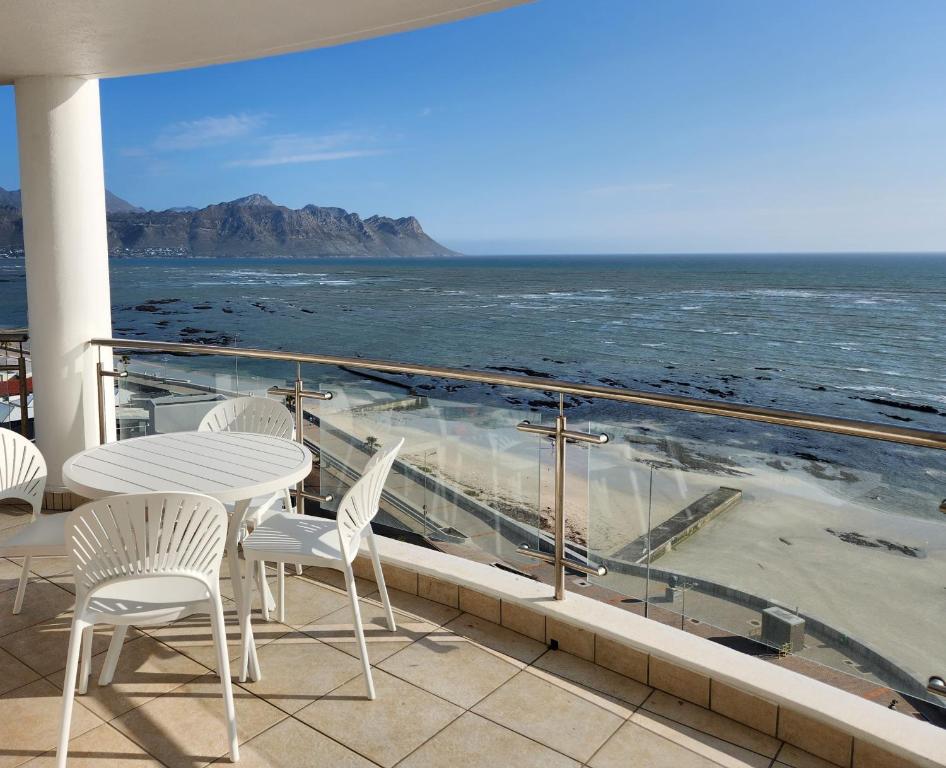 هتل هایبرنیان تاورز سلف کیترینگ آپارتمان 1203 - Hibernian Towers Self Catering Apartment 1203