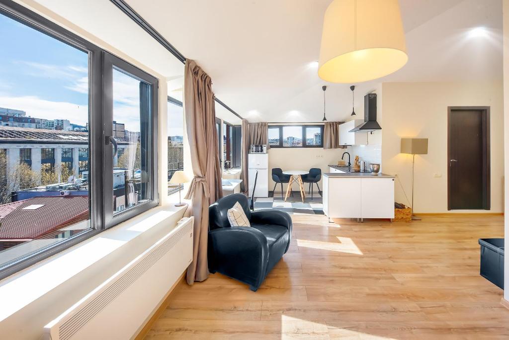 هتل اچ بی آپارتمانز پییر کوباخیدزه - HB apartments Pier Kobakhidze