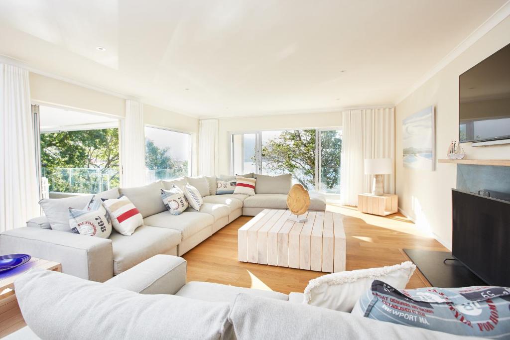 Number Eleven Self-Catering Villa