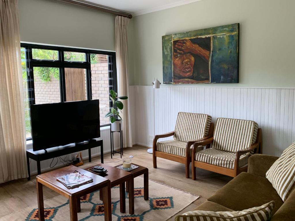 هتل امبیانت گست هاوس - Ambiente Guest House