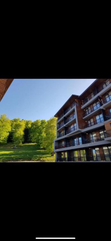 هتل اِریا پارک اند آپارتمان 76 Area Park & Apartment 76