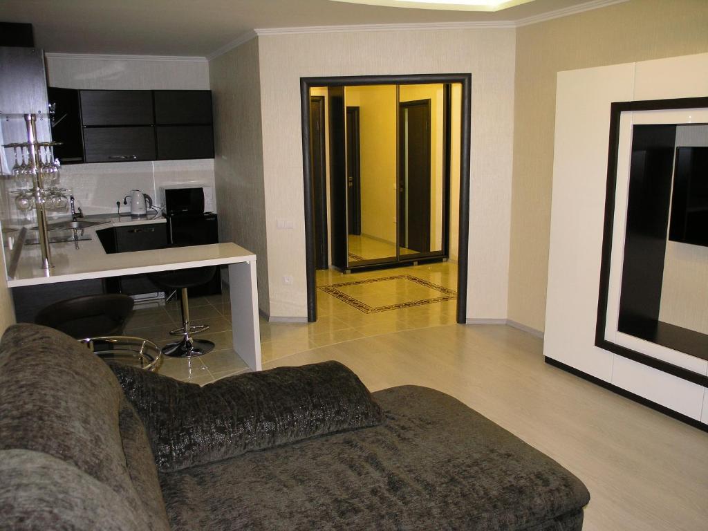 هتل آپارتامنت آن میرا 24 Apartament on Mira 24