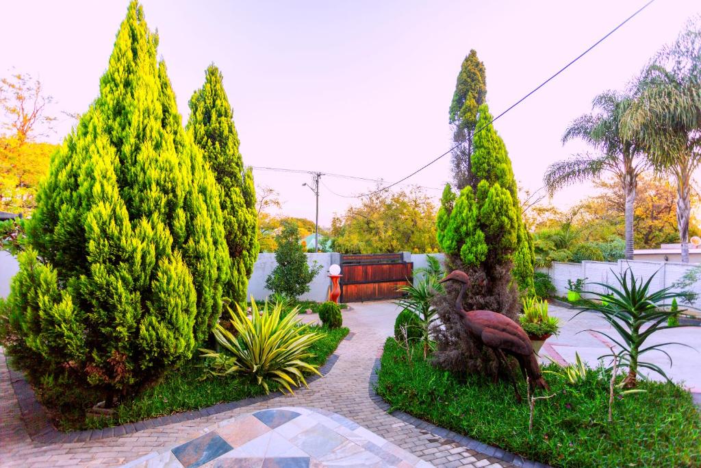 هتل باتانیک این - Botanik Inn