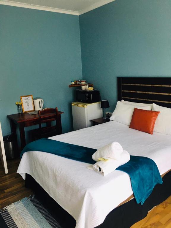 هتل باستون لاج گست هاوس - Buxton lodge Guesthouse