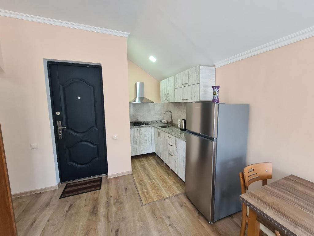 هتل گست هاوس رستم ولی Guest House Rustaveli