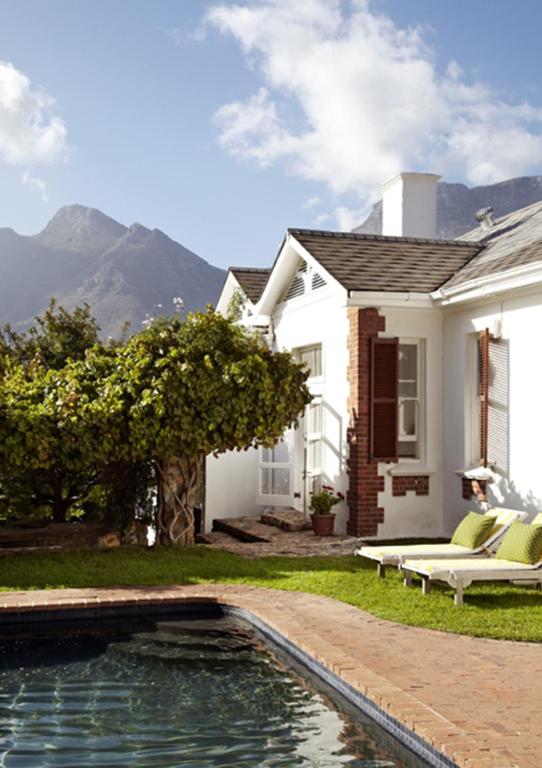 هتل این آو استیز هالیدِی هومز - InAweStays Holiday Homes