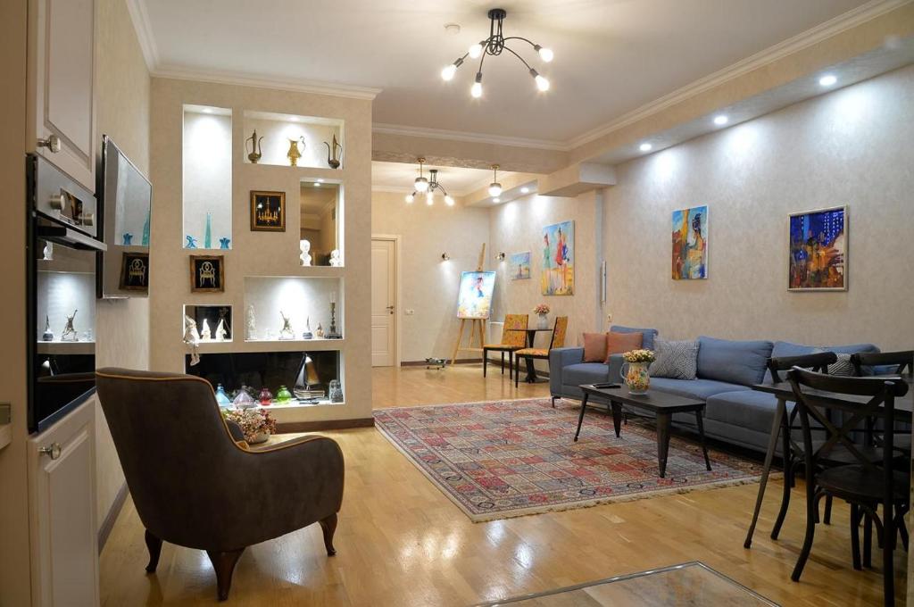 هتل فلاولس تو-بد روم آپارتمان - Flawless Two-Bedroom Apartment