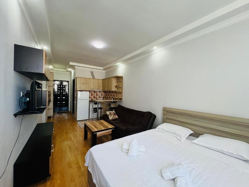 هتل نیو سوئیت هوم باتومی - NEW SWEET HOME BATUMI