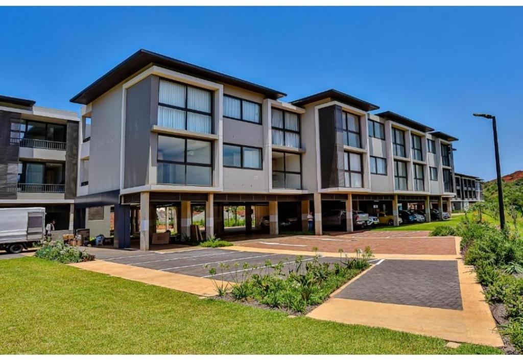 هتل ۱۴۳ زیمبالی لیکس بولوارسویت - 143 Zimbali Lakes Boulevard suite