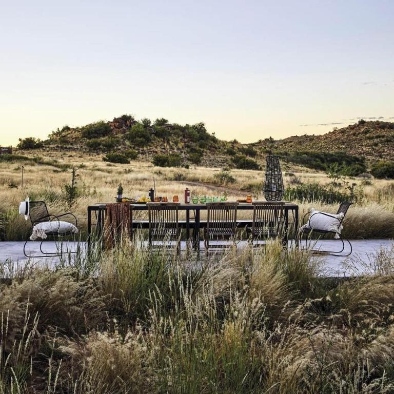 هتل تویفلبرگ کارو هایدوِی Twyfelberg Karoo Hideaway