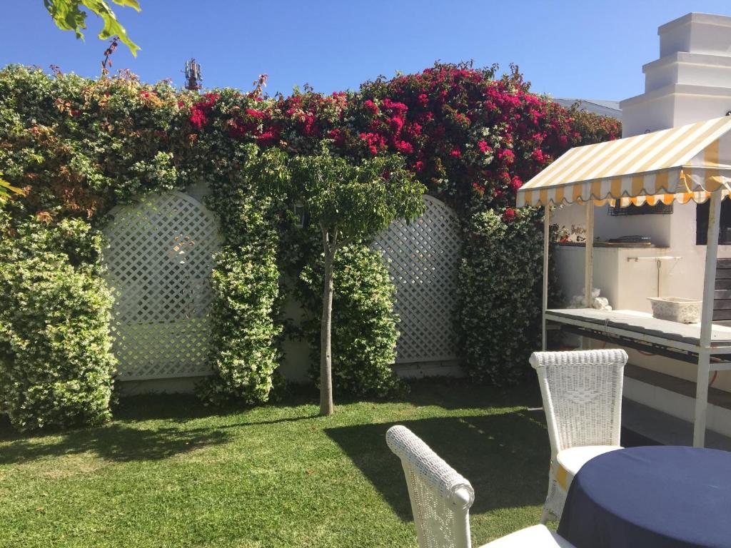 هتل آور هرمانوس بی اند بی Our Hermanus B&B