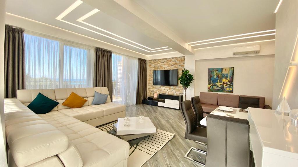 Marina Park Hotel