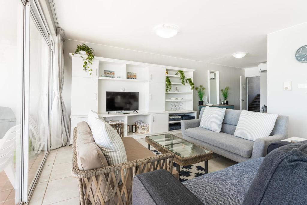 هتل اوشن پرل ات چاکاس کُوَیو - بیچ فرانت اپارتمان Ocean Pearl at Chakas Cove - Beachfront Apartment