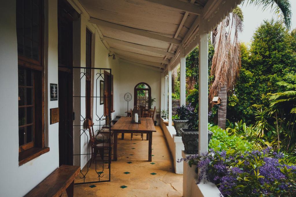 هتل سایپرس کاتدج گست هاوس - Cypress Cottage Guest House
