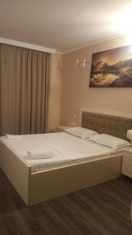 هتل وی آی پی آپارت 466 - VIP apart 466