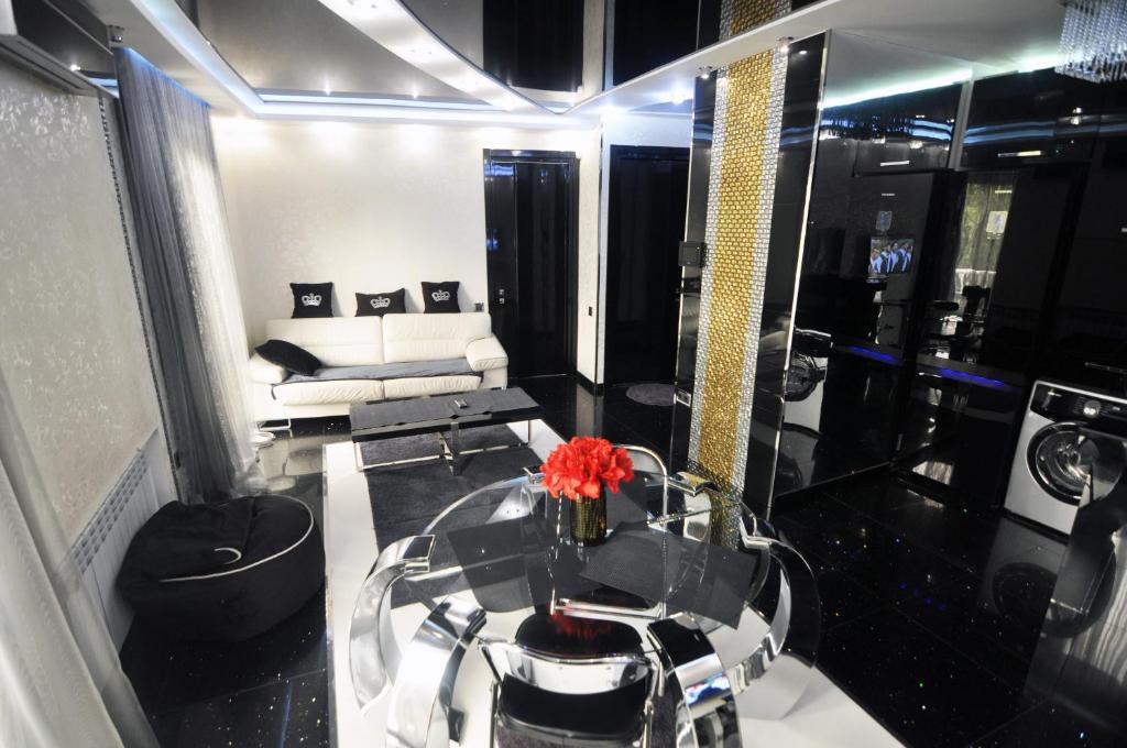 هتل شانل آپارتمانز Hotel Chanel Apartments