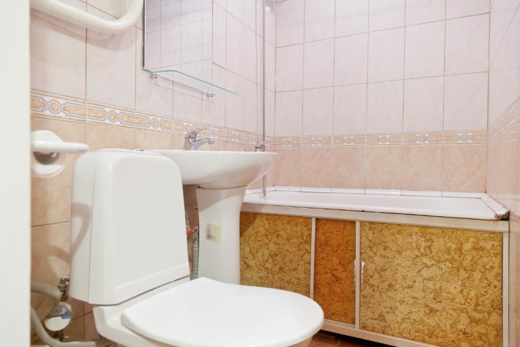 هتل کوراتیراسوودنا - آپارتمان ات بولشوی کندراتیفسکی - KvartiraSvobodna - Apartment at Bolshoy Kondratyevskiy