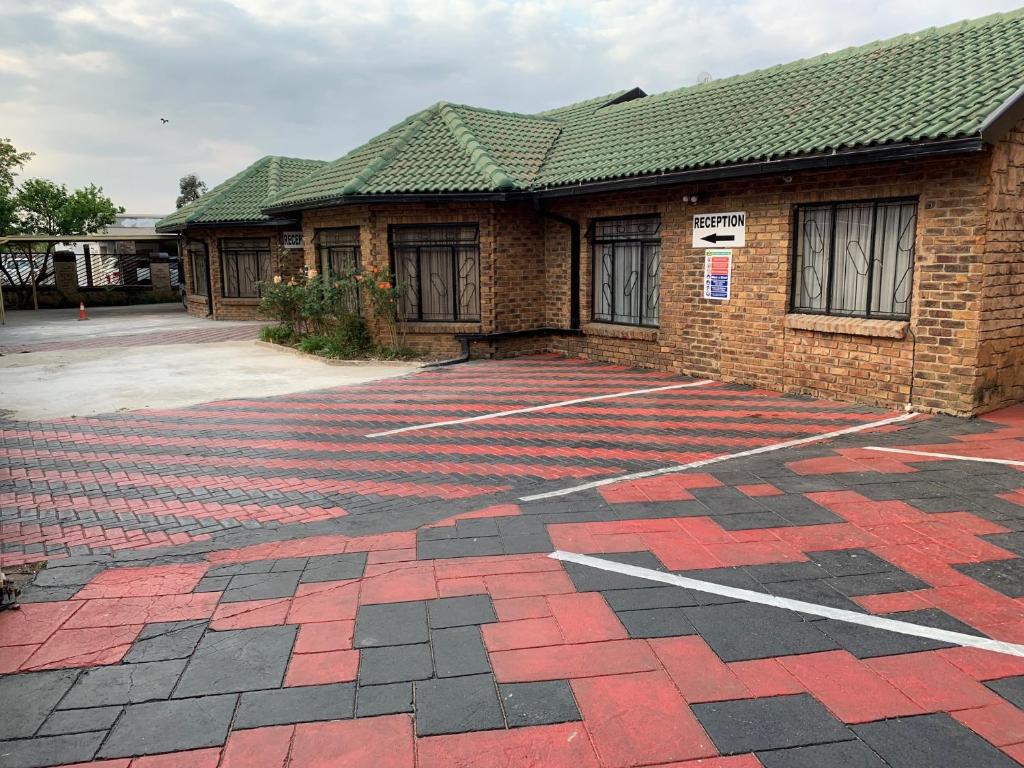Sikhula Sonke Guest House
