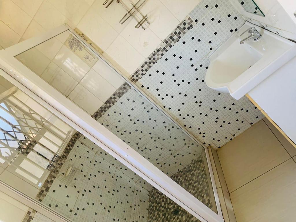 هتل سلامبر لیک گست هاوس - Slumber Lake Guest House