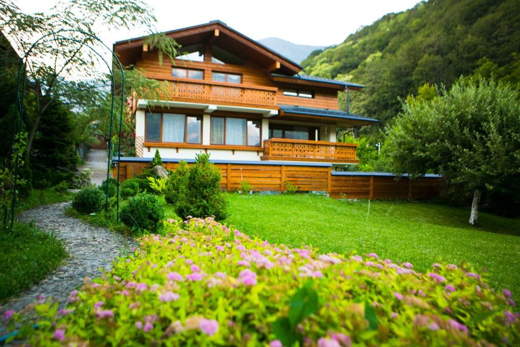 هتل پارک شاله ریزیدنس Park Chalet Residence
