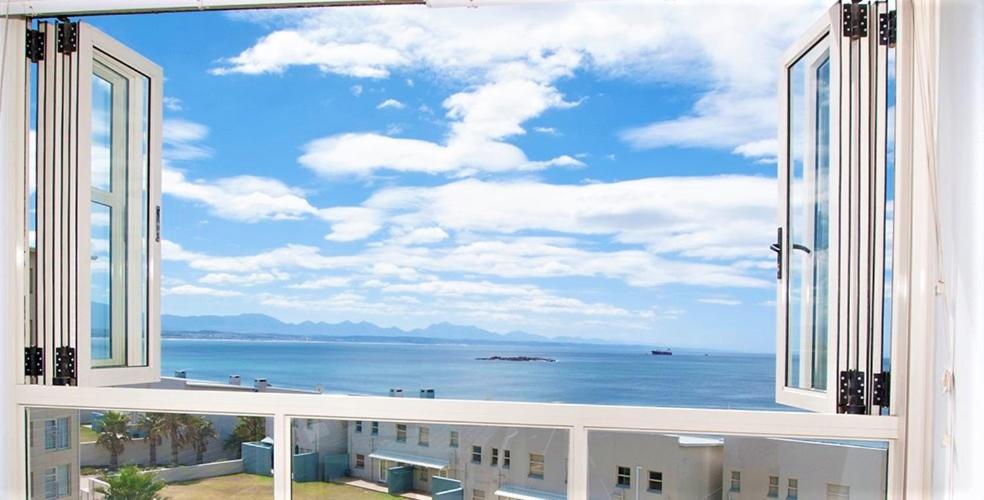 هتل لا پالما ویلاس 35 La Palma Villas 35