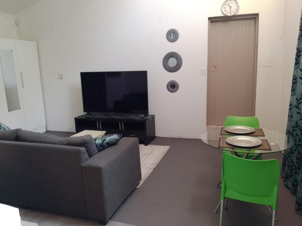هتل زینیت گست هاوس - Zenith Guesthouse