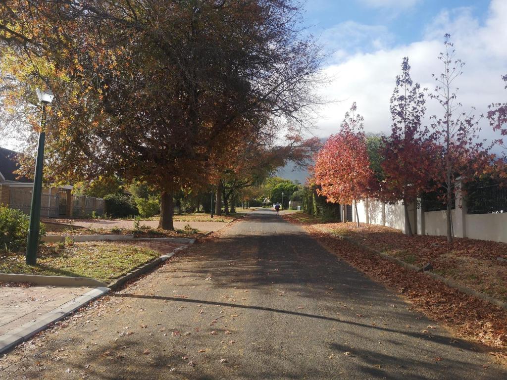 هتل سکیور استلنبوش گاردن فلت - Secure Stellenbosch Garden Flat