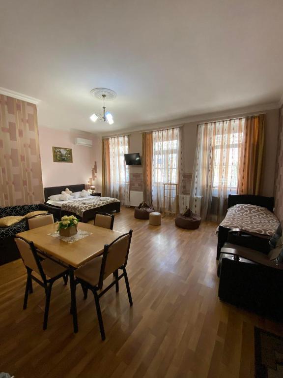 هتل گست هاوس لوسیا Guest house Lusia