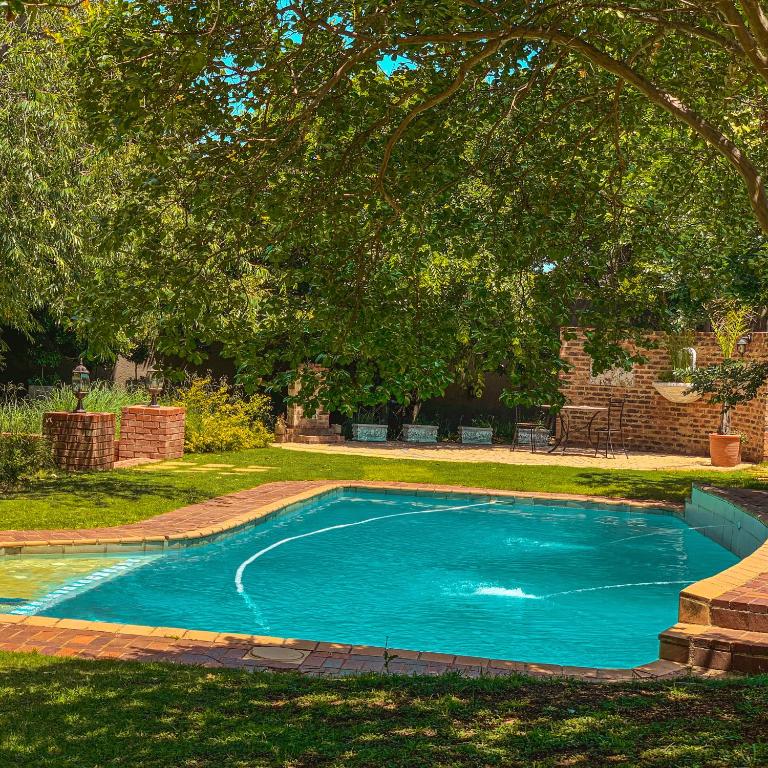 هتل هورسز نک گست لاج Horse's Neck Guest Lodge