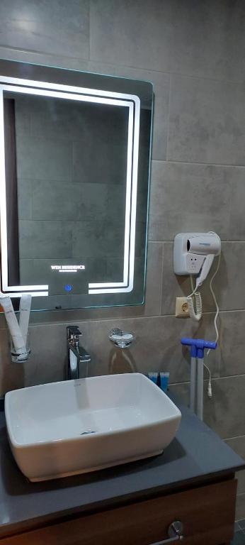هتل وین ریزیدنس دوخ کمناتنی نمبر - Wyn Residence двухкомнатный номер