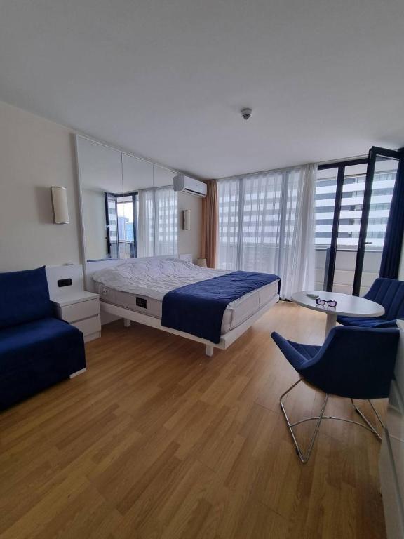 هتل آپارتمنتس این اوربی سیتی - Apartments in Orbi City