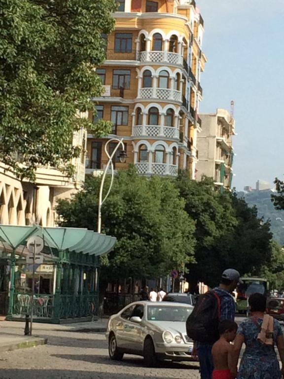 هتل باتومی پارک‌وی آپارتمان - Batumi Parkview Apartment