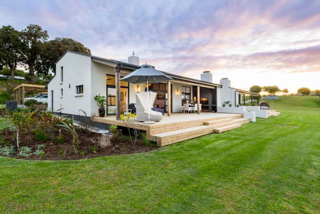 هتل رون هیل کاتج 1 - Rhone Hill Cottage 1
