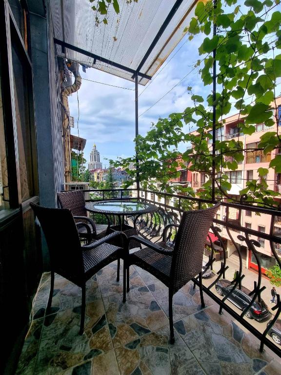 هتل شراتون آپارتمان - Sheraton apartment