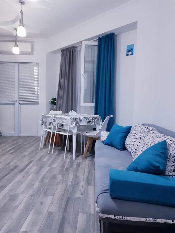هتل ویکتوریاز کُزی فلت این باتومی - Victoria's cozy flat in Batumi