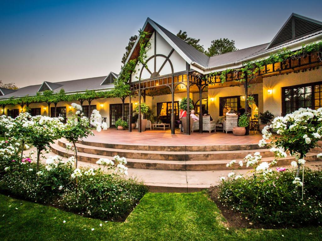 هتل هلانگا نا لاج - Hlangana Lodge