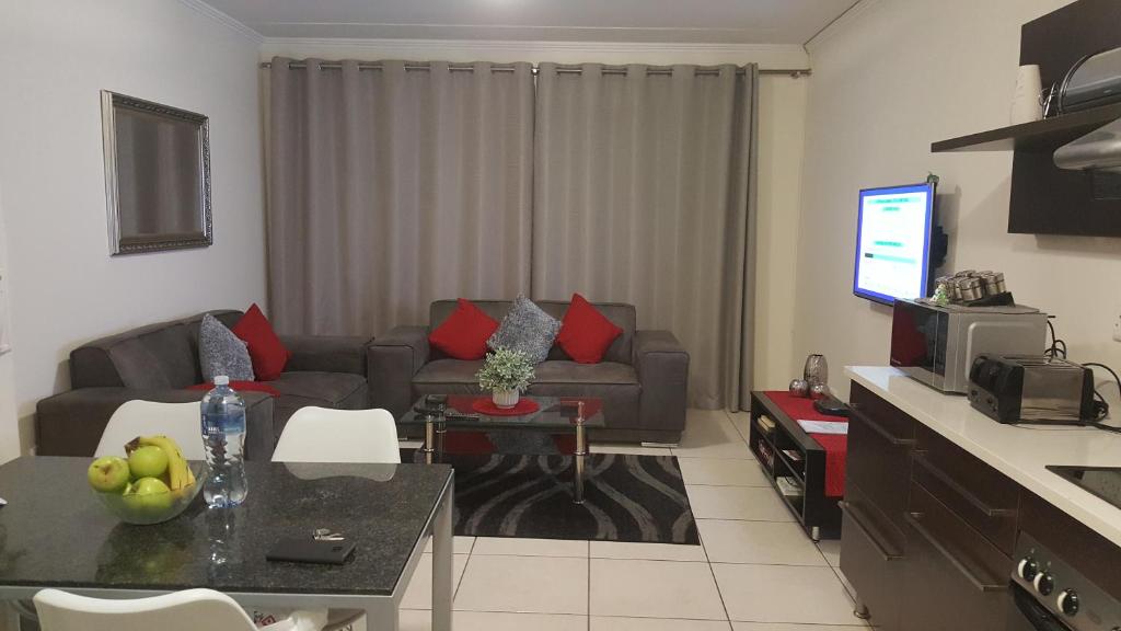 هتل استرلیتزیا آپارتمان Strelitzia Apartment