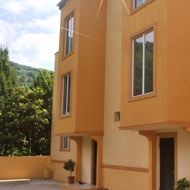 هتل گونیوی بیچ هاوس - Gonio Beach house