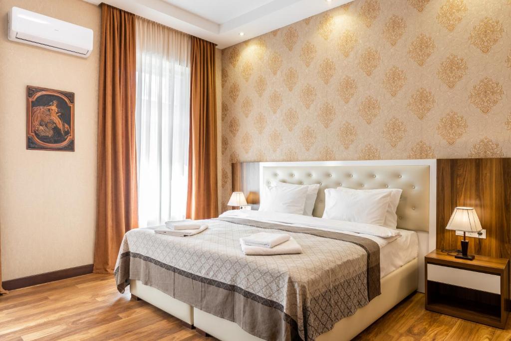 اورنامنت هتل Ornament Hotel