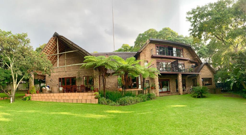 هتل شپرَد لَج Shepherd Lodge