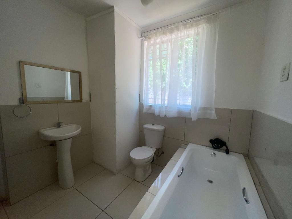 Khaya Mnandi Leisure Suites