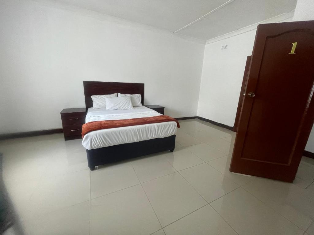 Khaya Mnandi Leisure Suites