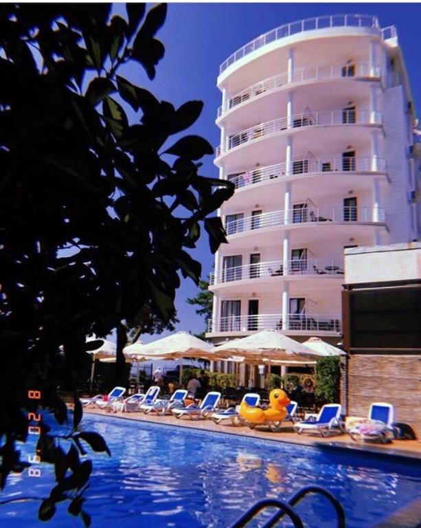 کوبولتی پرل آف سی هتل اند اسپا Kobuleti Pearl Of Sea Hotel & Spa