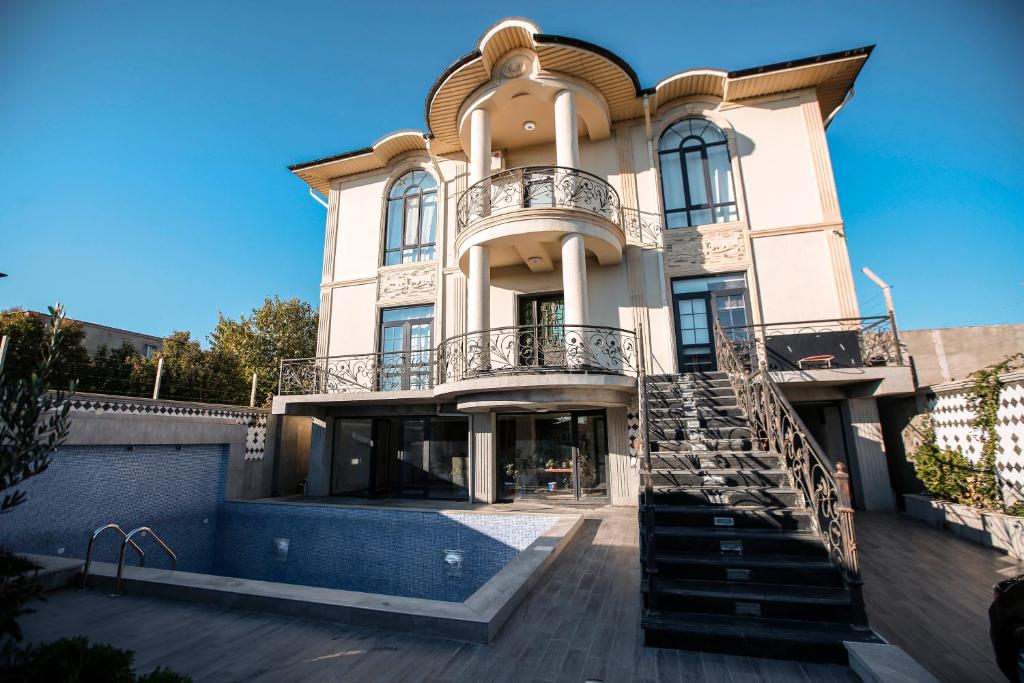 هتل پرفکت ویلا ویت سوئمینگ پول PERFECT VILLA WITH SWIMMING POOL