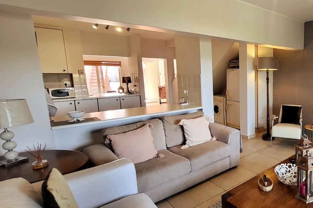 Casa de Pueblo Knysna Views!