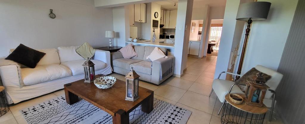 Casa de Pueblo Knysna Views!