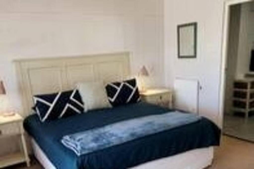 Casa de Pueblo Knysna Views!