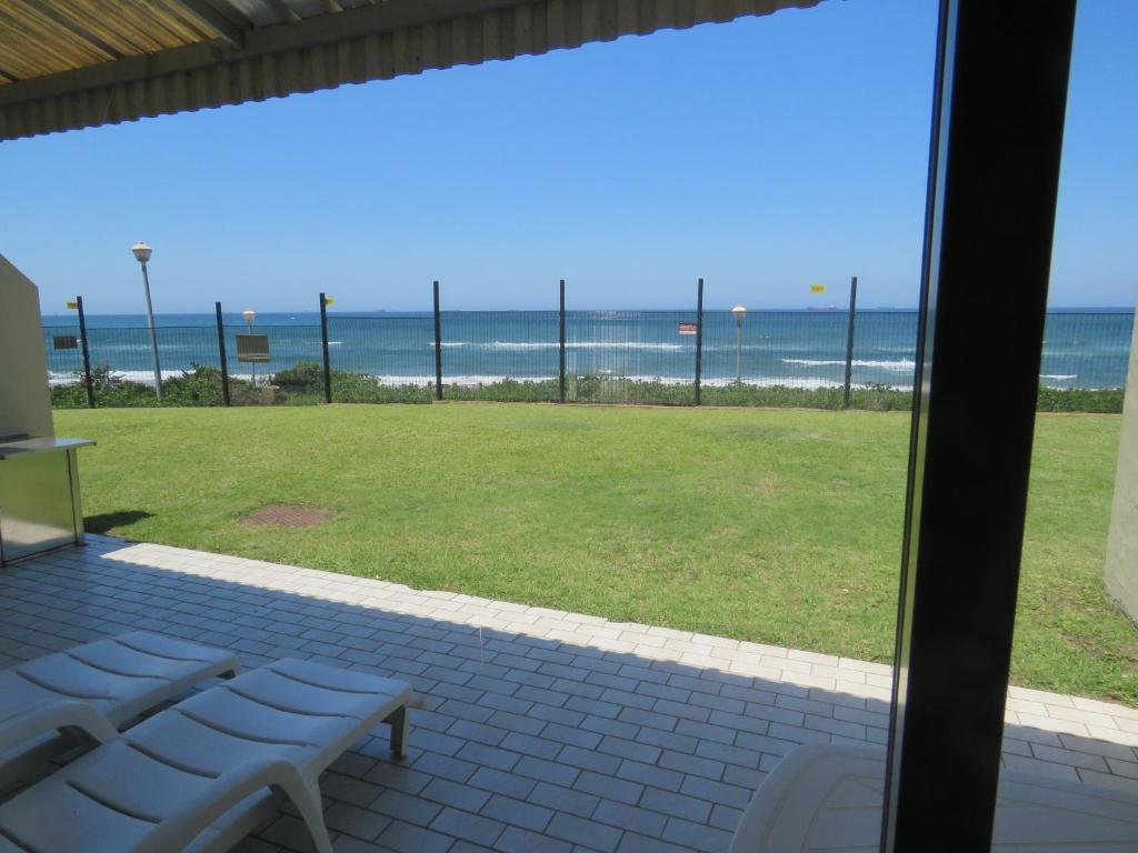 هتل ۲ برنز بیچ اومهلانگا - 2 BRONZE BEACH UMHLANGA