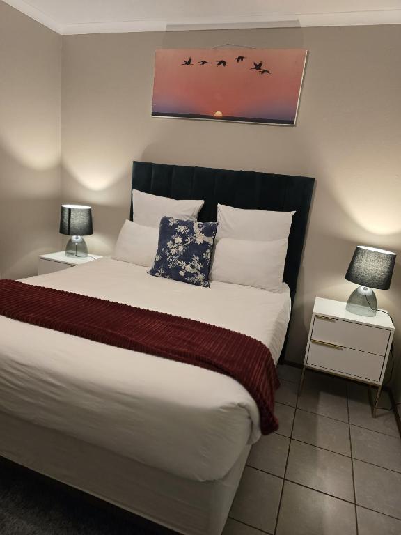 هتل ذا ریتریت، میدرند - 2بد 2بث The Retreat, Midrand - 2bed 2bath