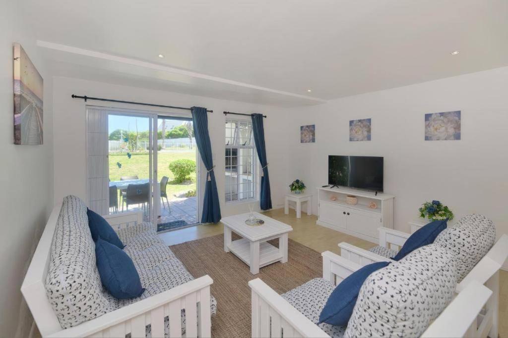 هتل 25 ذ تایس استرویس بای - 25 The Tides Struisbaai